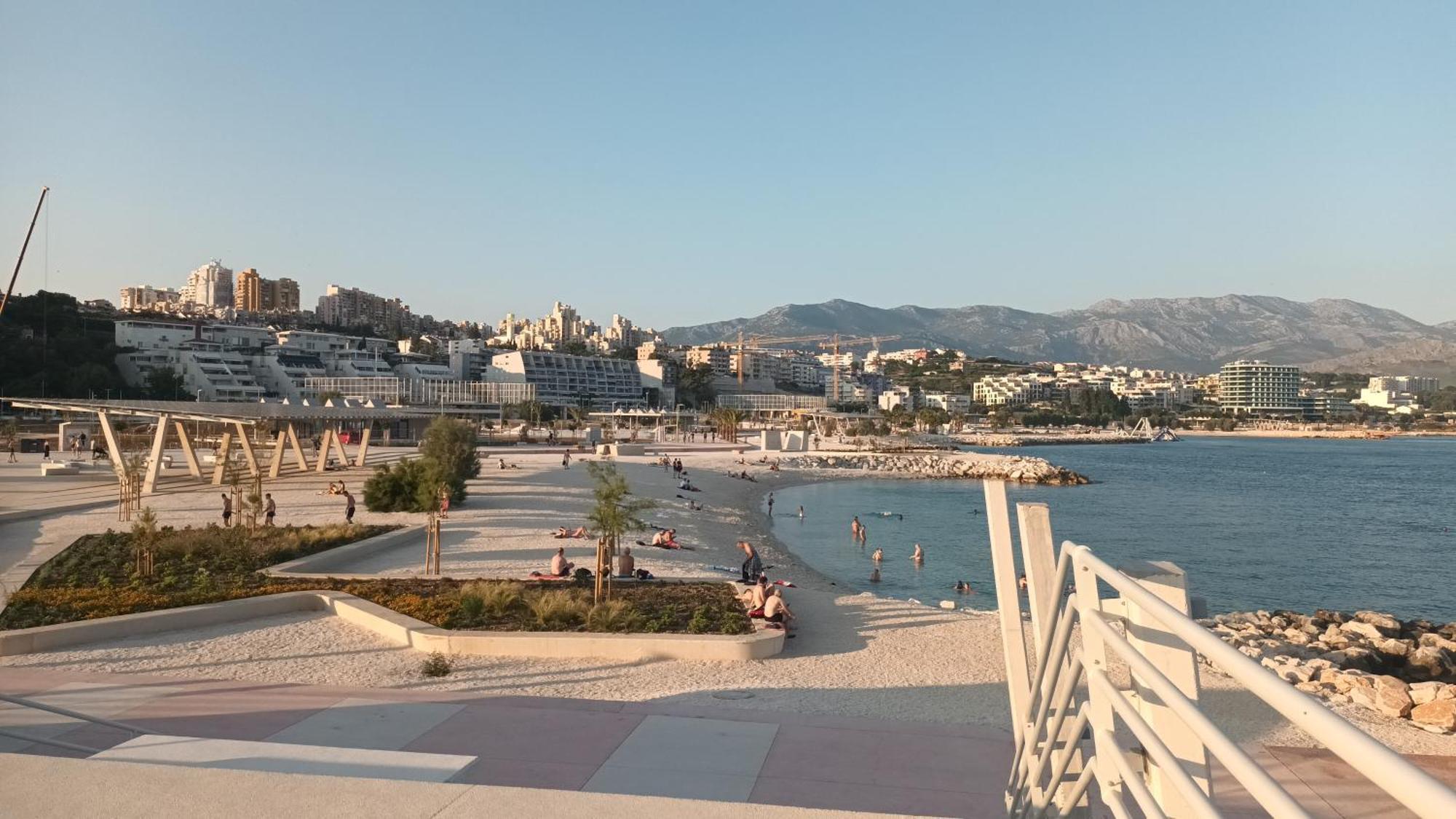 Apartament Maia's